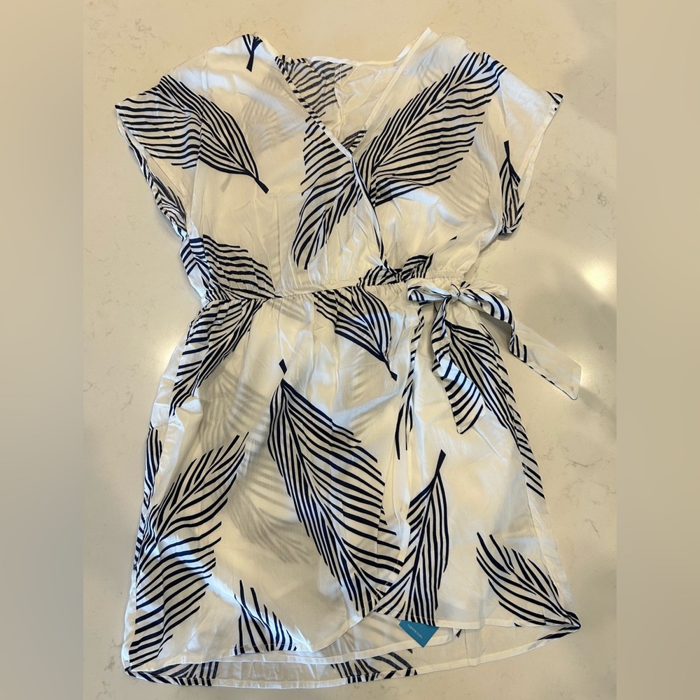 CUP SHE DRESS FAUX WRAP DRESS M); white / navy